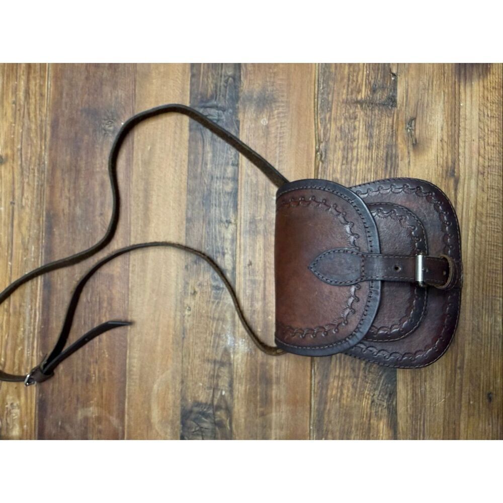 Beautiful Handmade leather shoulder bag - Picture 2 of 16